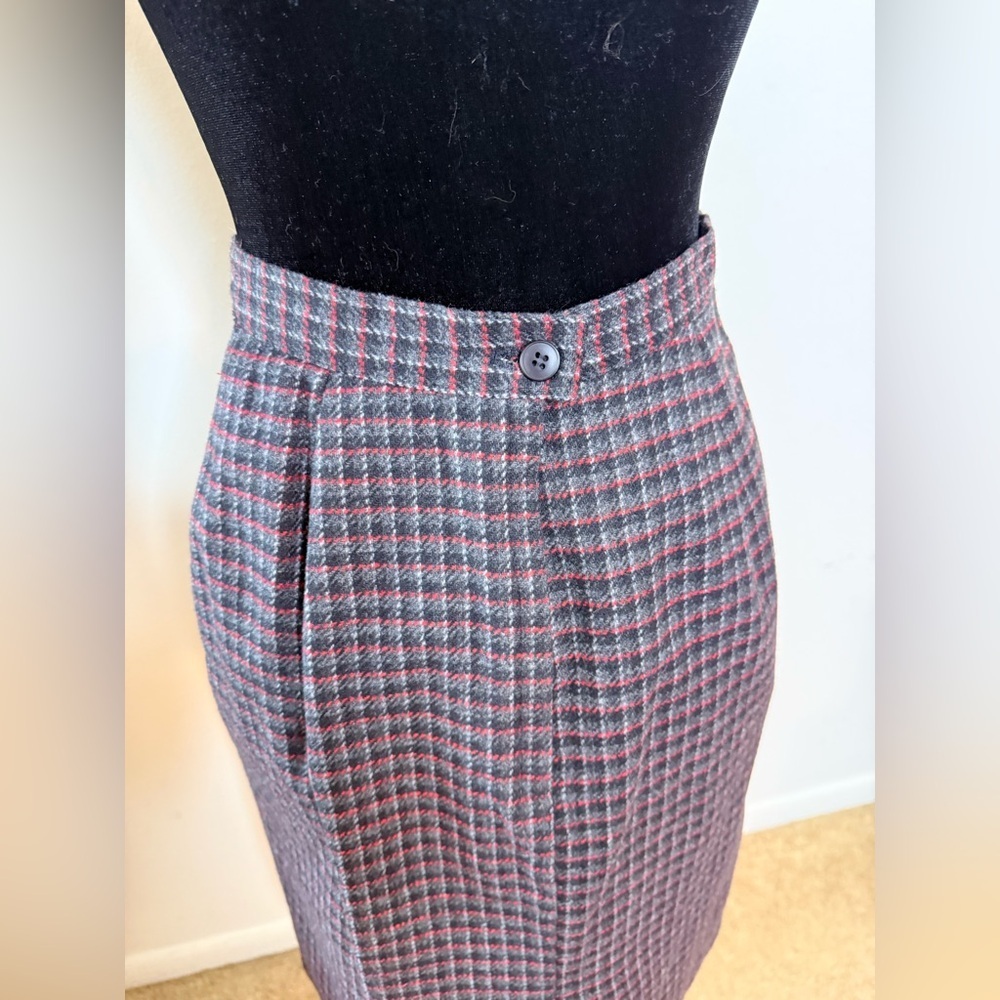 Vintage Briggs wool blend preppy classic gray red plaid high waist skirt 6P EUC - Picture 4 of 10